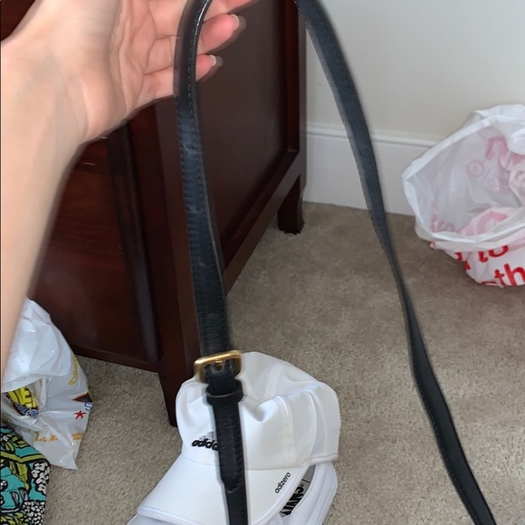 Practically new Marc Jacobs medium crossbody! - Picture 6 of 6